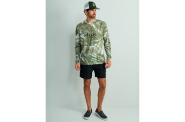 Image of HUK Performance Fishing Mossy Oak Pursuit Crew - Mens, Mo Sw Freshwtr, Medium, H1200610-947-M