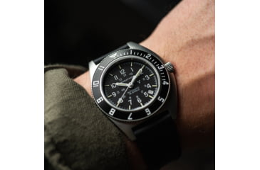 Image of Marathon Auto SSNAV-D on Defstan Watch, Black, 41mm, WW194029SS-0103