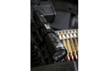Image of Smith &amp; Wesson Delta Force RM-20 LED Weapon Flashlight, 900 Lumens, Picatinny, 2 x CR123, Black, 110044, EDEMO1