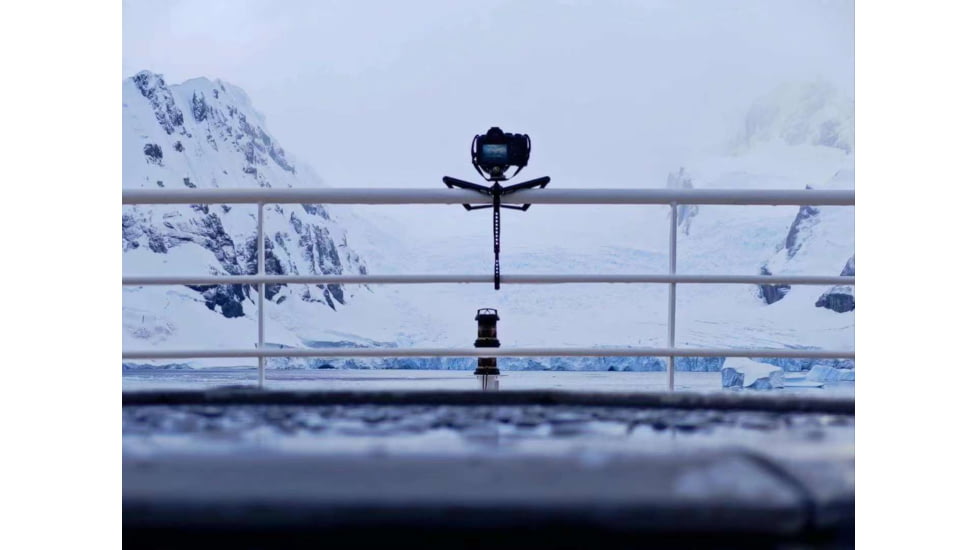 Leofoto MT-04/LH-30 Folding Aluminum Mini Tripod w/ Ball Head Set and Bag, Black, MT-04+LH-30