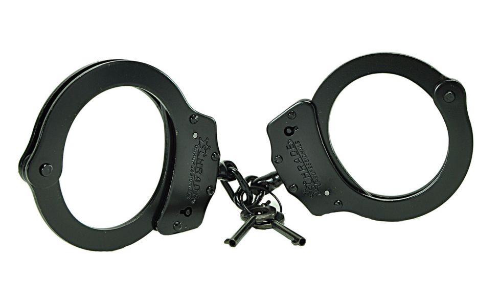 Schrade Professionals Chain Link Black Carbon Steel Handcuffs,20 Locking Positions, Push Pin Double Lock System w/ 2 Keys,Clam Package SCHCBCP