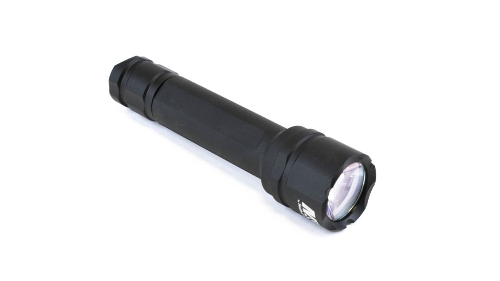 Smith &amp; Wesson Delta Force RM-20 LED Weapon Flashlight, 900 Lumens, Picatinny, 2 x CR123, Black, 110044, EDEMO1